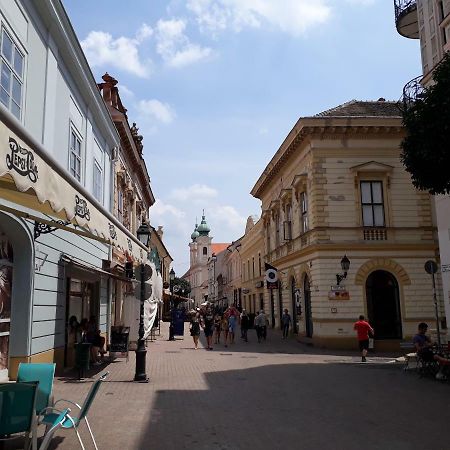 Sunny City Center Pécs Zewnętrze zdjęcie