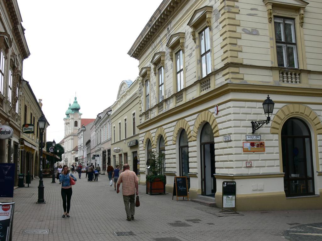 Sunny City Center Pécs Zewnętrze zdjęcie